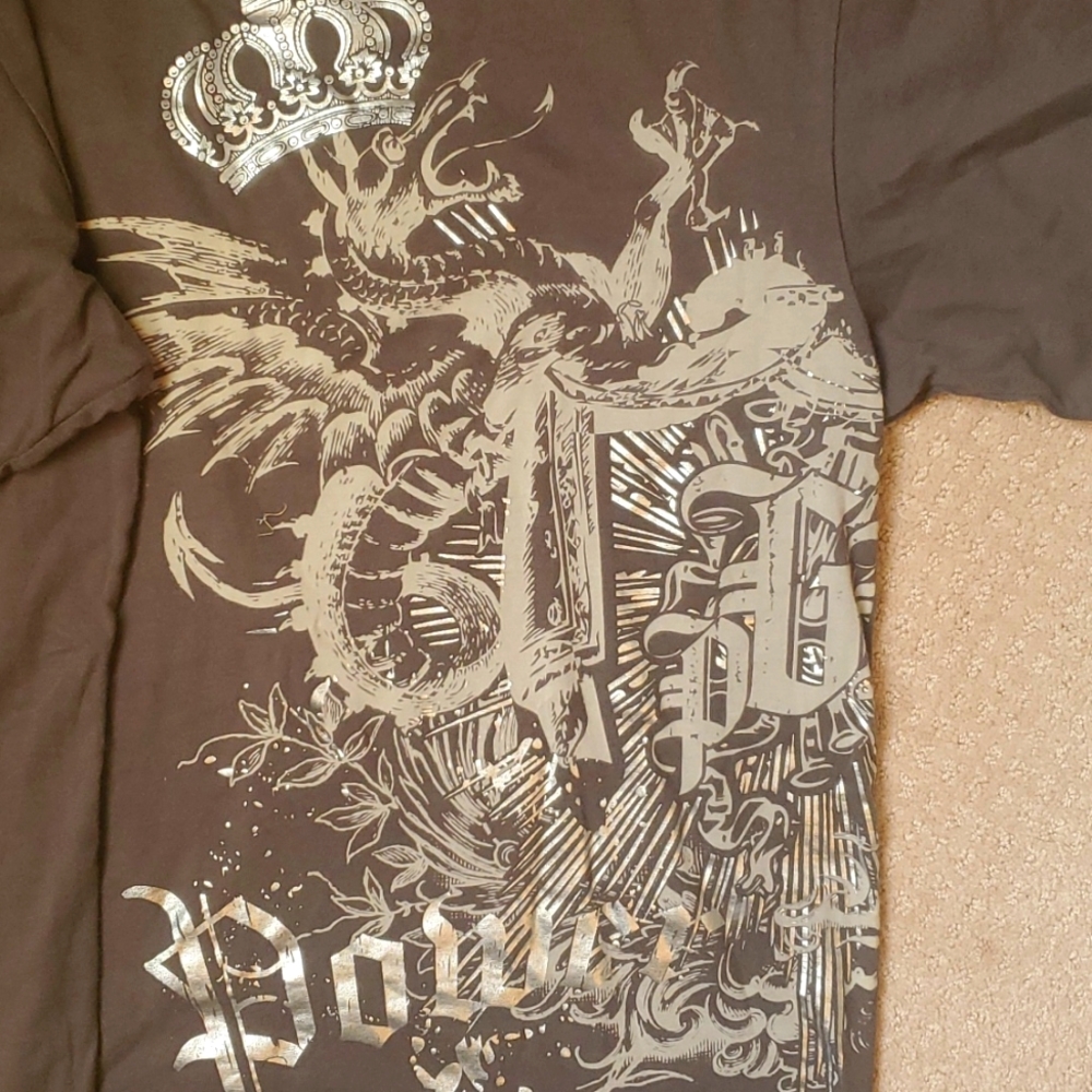 Men's graphic extra large silver and gray t-shirt